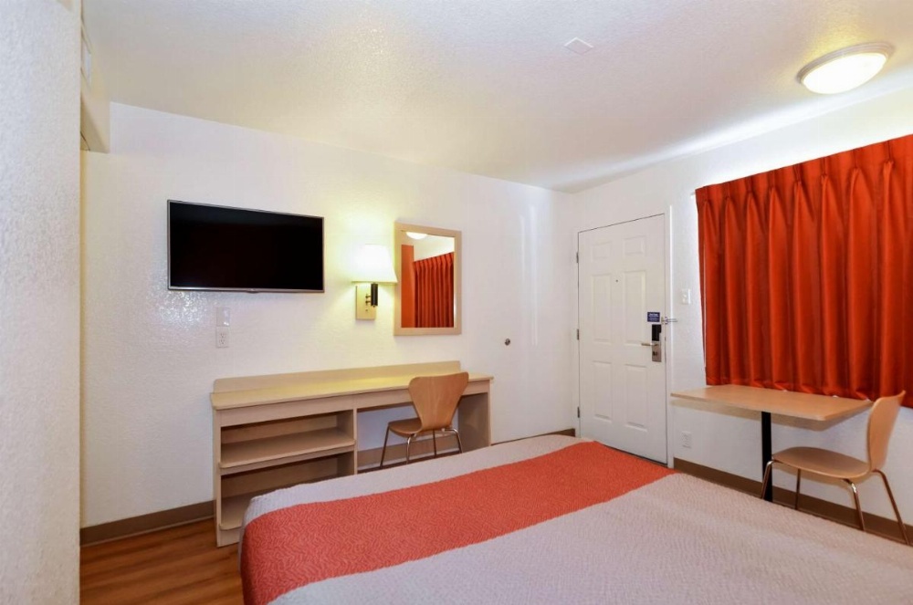 Room image 2