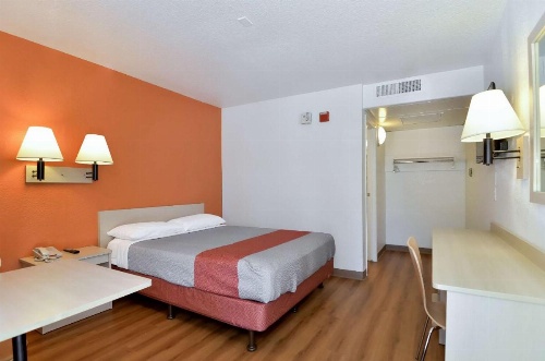 Motel 6 Big Bear image 39