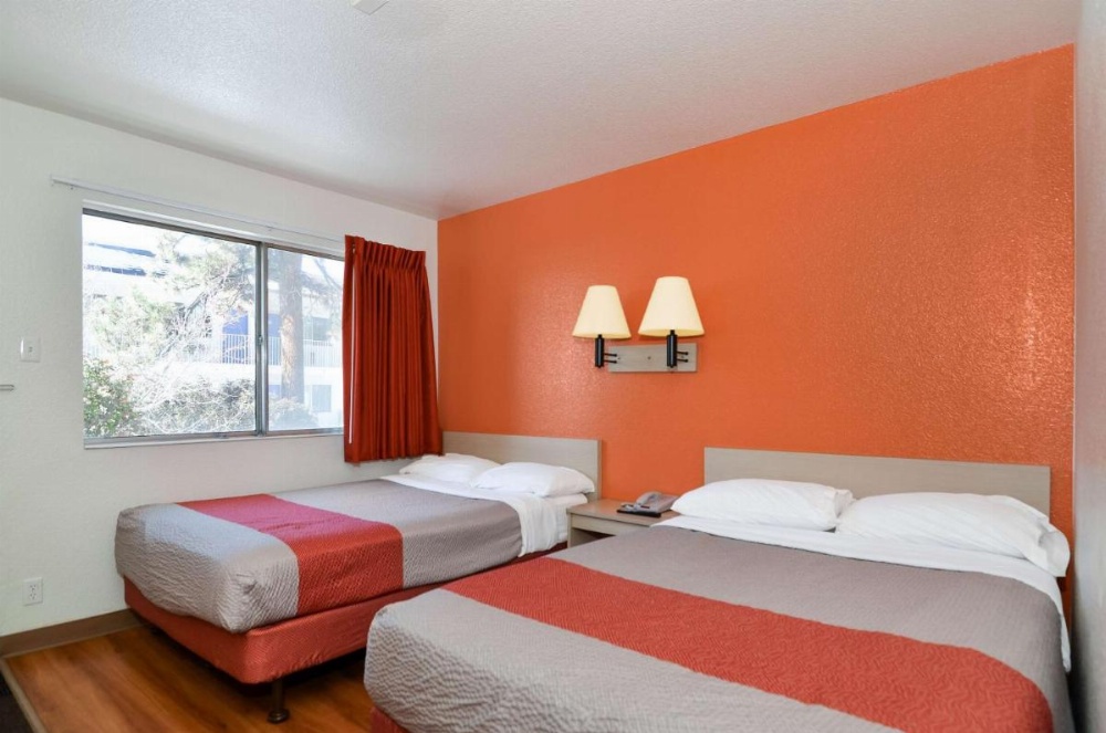 Room image 5